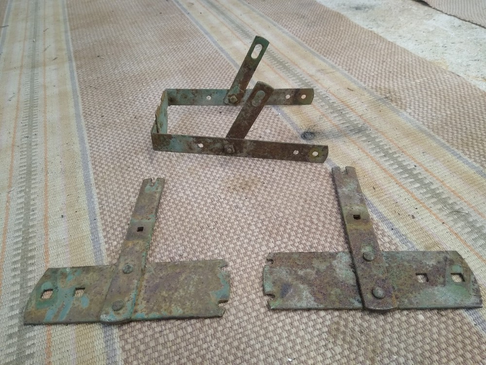 Planet Jr 300a Accessory Ferterlizer Brackets And Rear Wheel Wave