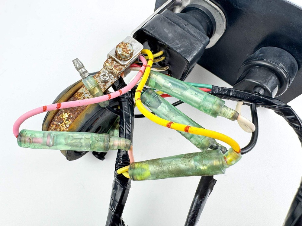 Yamaha Outboard Single Engine Key Switch & Key
