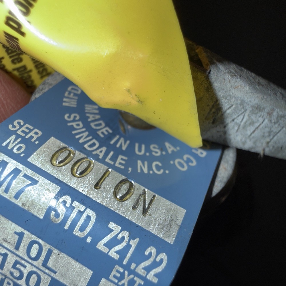 WATTS REGULATOR 10L-2-3/4. T&P RELIEF VALVE 3/4" 150 PSI 2" STEM 00640. Made USA