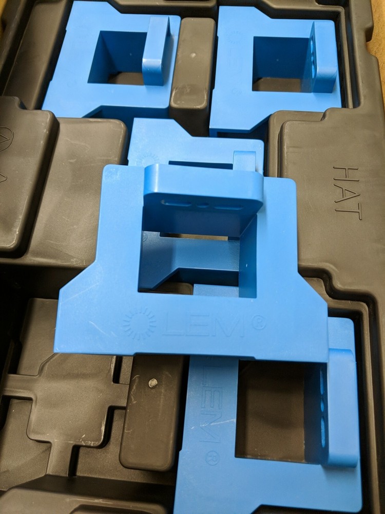 HAT1000-S LEM CURRENT SENSOR TRANSDUCER 200 to 1500A