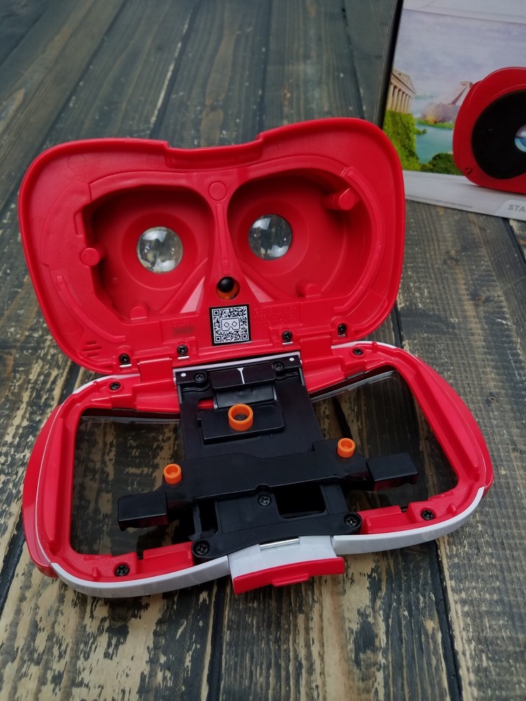 Mattel View-Master Virtual Reality VR Smartphone Headset with Original BOX