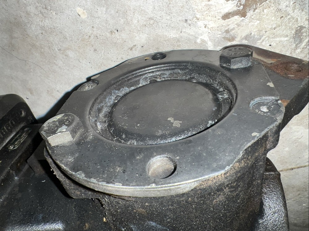 5301082 Cummins Air Compressor 1 Cyl (USED)
