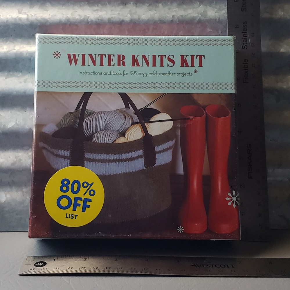 Winter Knits Kit instructions and tools for 25 Cold Weather Patterns NEW Sealed