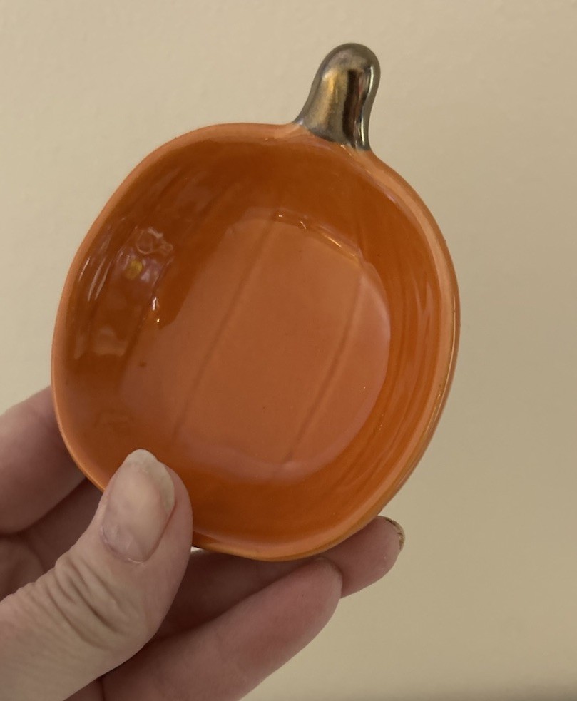 Mini Pumpkin Dishes - Set of 4