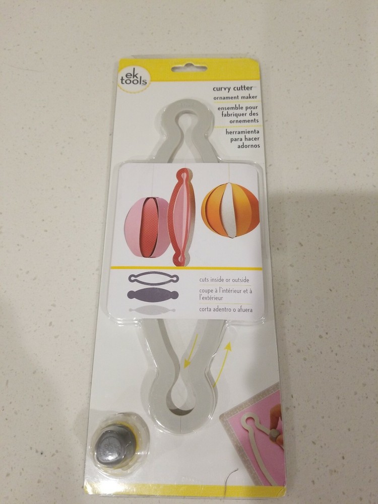 EK Tools Curvy Cutter Ornament Maker