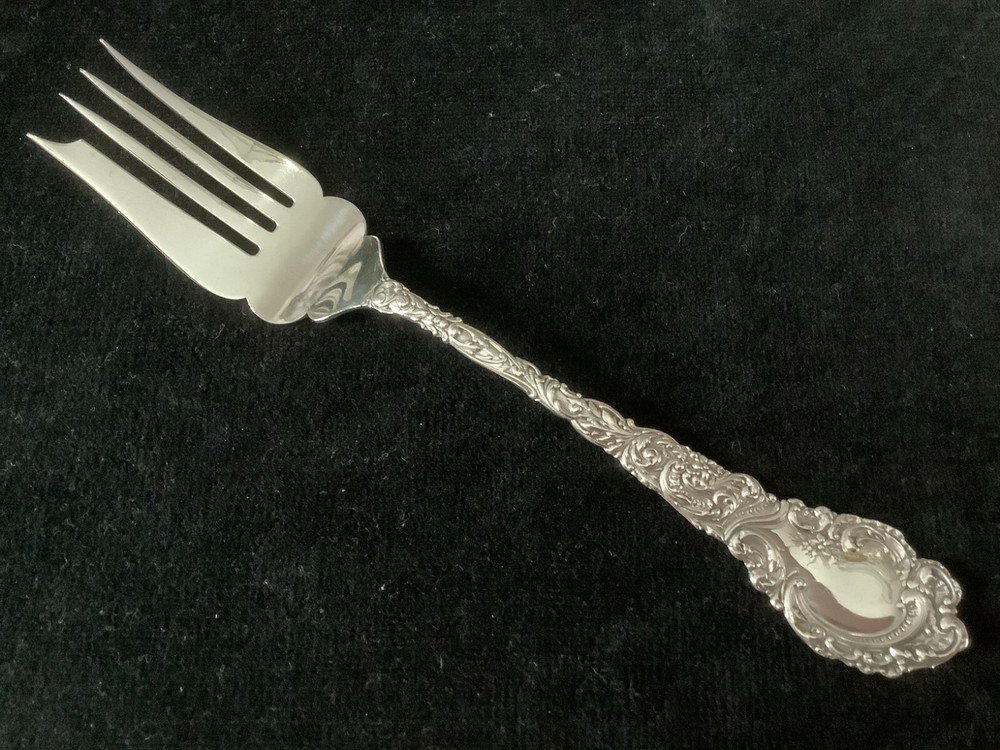 Wallace LOUVRE serving fork - NM