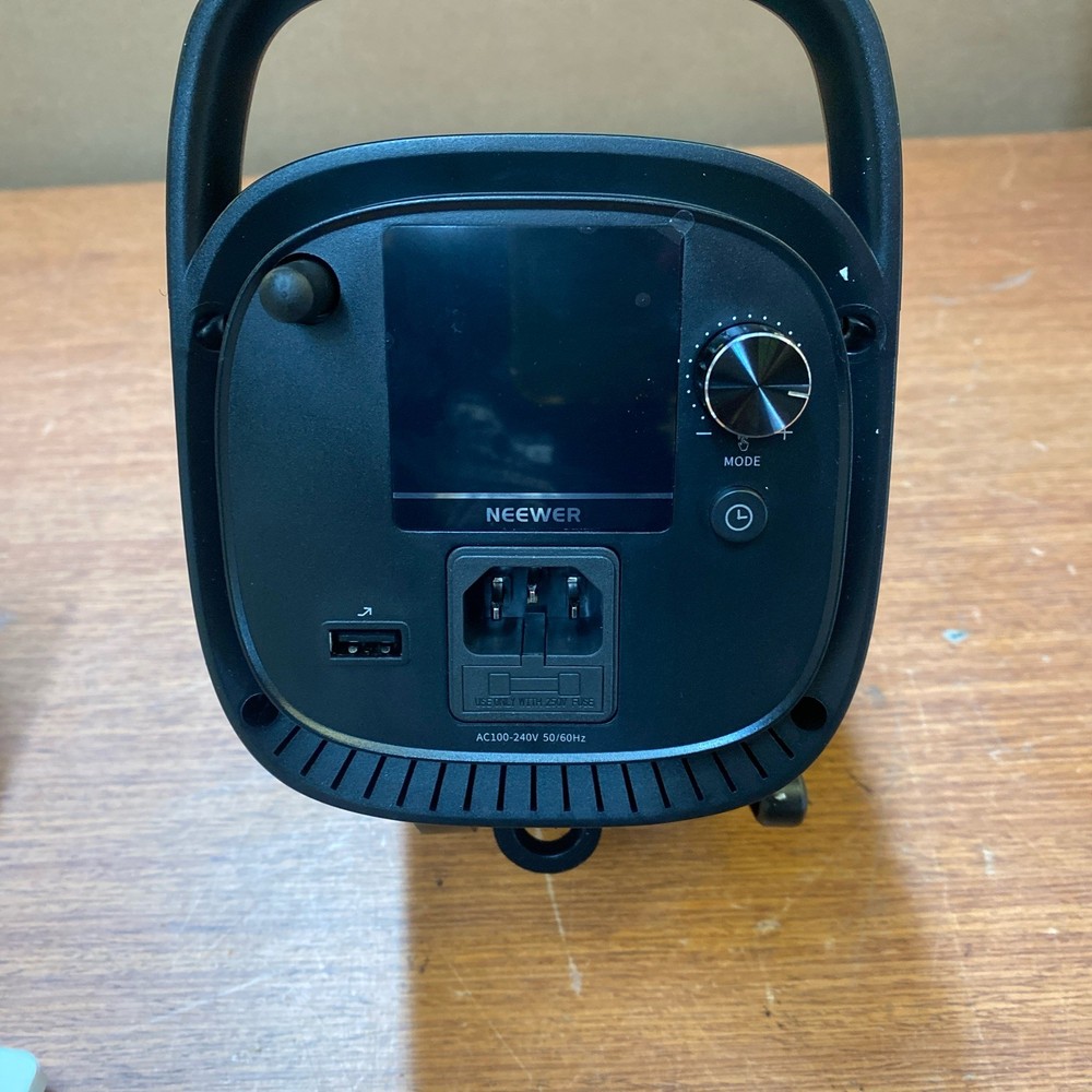 NEEWER CB60 LED Video Light