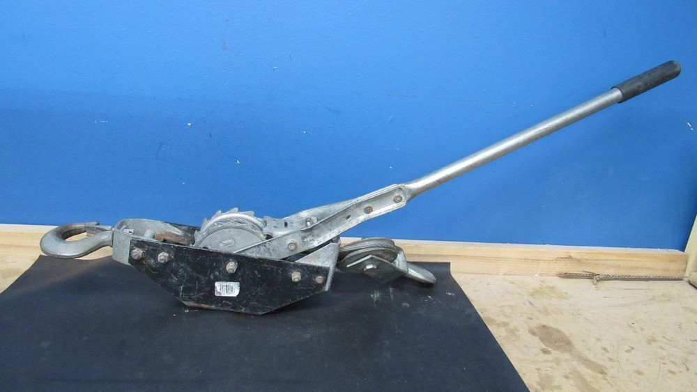 Tuf-Tug TT6000 6000lb cable hoist pull