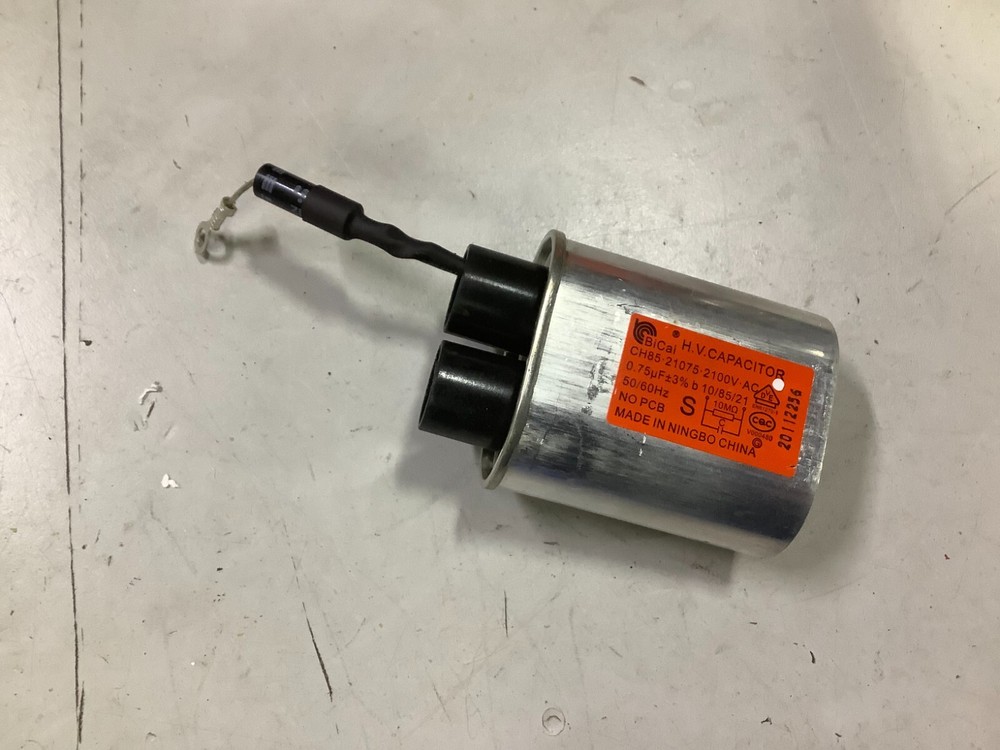 MAINSTAYS MICROWAVE OVEN EM720CGA CAPACITOR