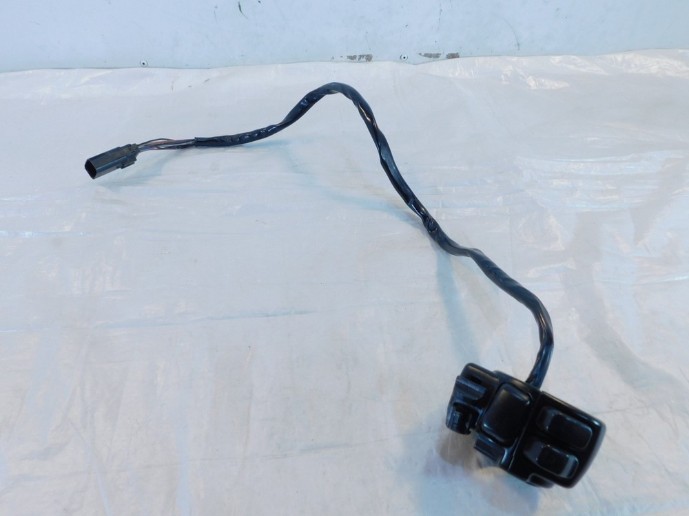 Harley Davidson Electra Glide Ultra Classic Left Handlebar Speaker Volume Switch