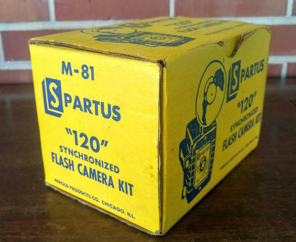 Vintage Spartus 120 Synchronized Flash Camera With Original Box