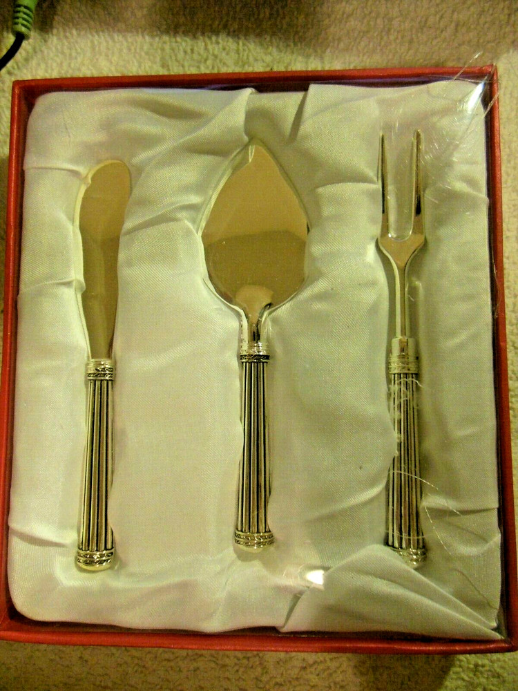 GRACE'S  TEAWARE ** {  CHEESE  FORKS  /  Silver Plated }  ** Free  Shipping