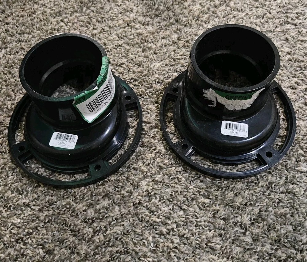 Offset Closet Flange Plastic Black 4-Way 3 x 4 C54343