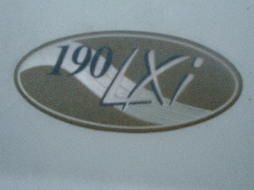 Larson 190 LXI Boat Port Side Triangle Windshield, THIS SINGLE PIECE ONLY
