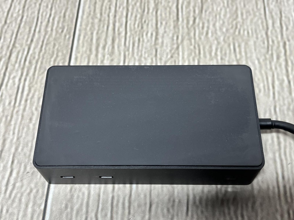 Microsoft Surface Dock 1917 USB-C Docking Station