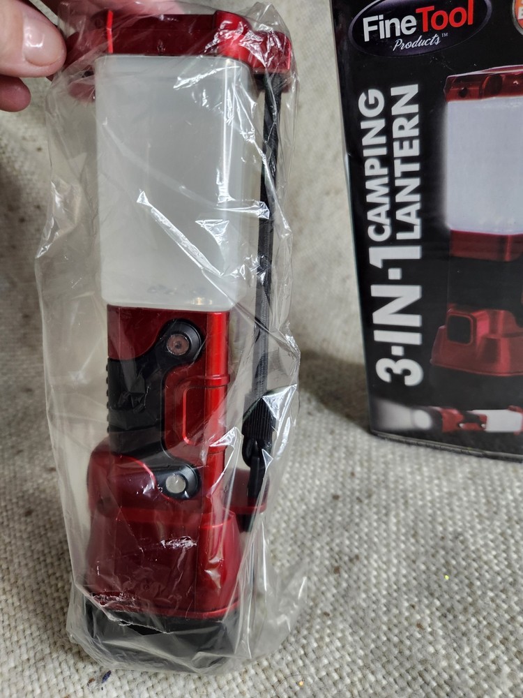 3-IN-1 FLASHLIGHT / LANTERN COMBO Camping Red New Open Box