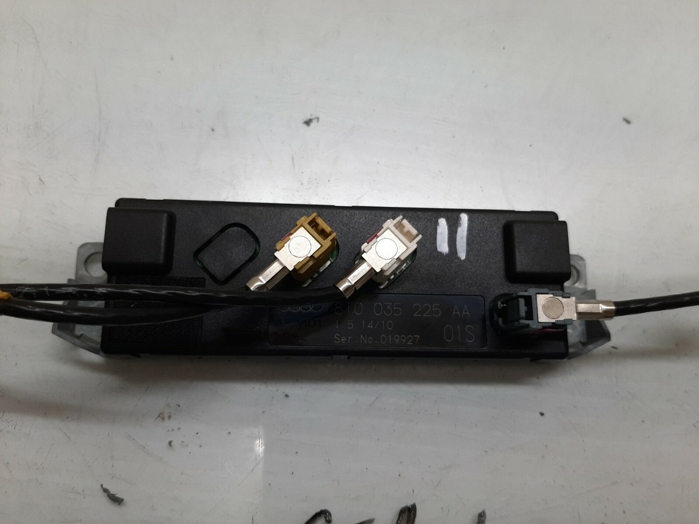 2009-2012 Audi A5 S5 Antenna Amplifier Booster