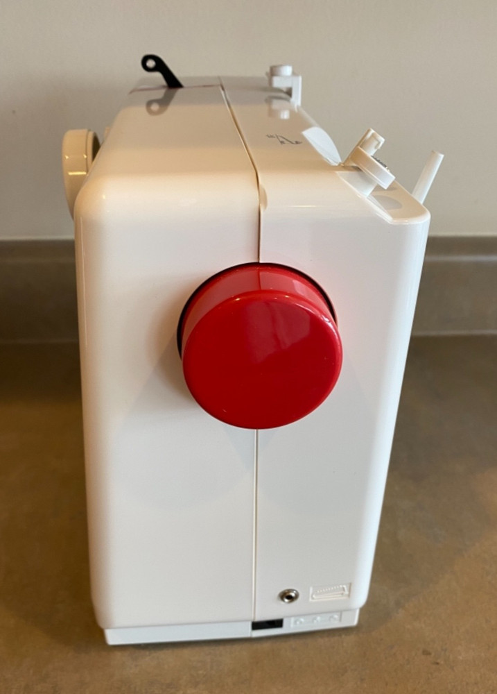 Janome Sew Mini Sewing Machine Compact Portable w Pedal **UNTESTED**