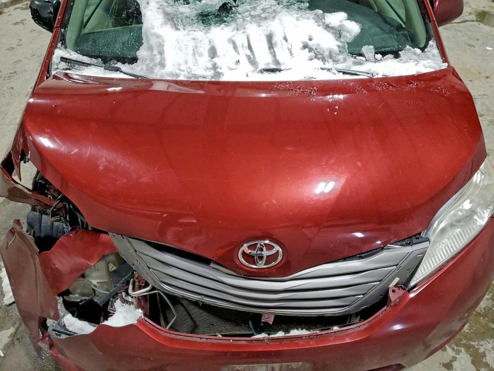 Engine ECM Electronic Control Module 3.5L 2GRFE Engine Fits 15-16 SIENNA 2084561