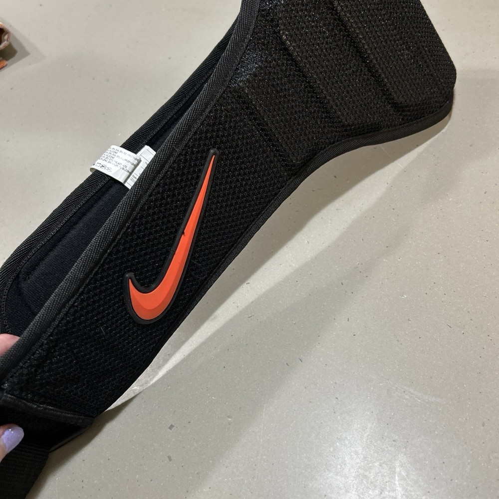 Nike Structured Weight Lifting Belt Adjustable Fit Black EUC Training