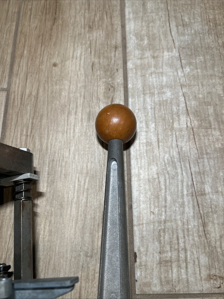 Lee Pro 1000 Progressive Reloading Press 3 Hole Turret