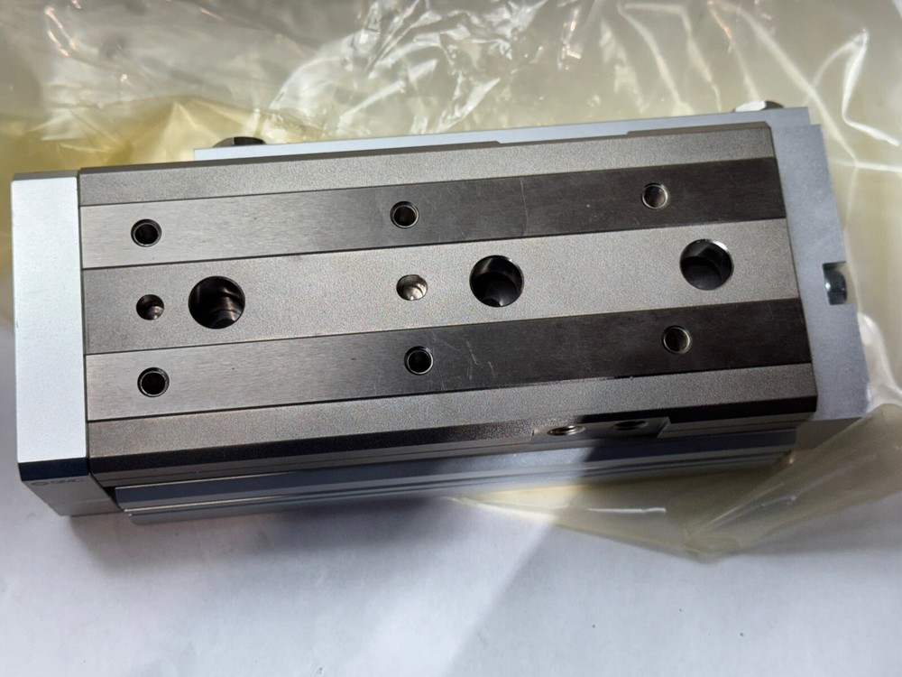 SMC MXQ25-75P CYL, SLIDE TABLE, MXQ GUIDED CYLINDER