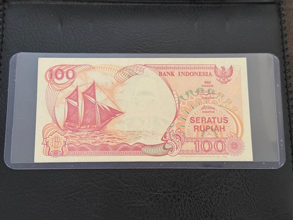 1992 — INDONESIA — 100 RUPIAH NOTE