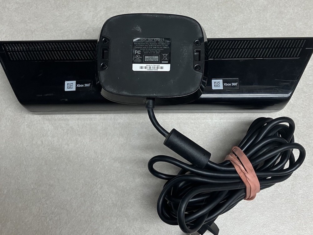 Microsoft Kinect Sensor for XBox 360 - TESTED WORKS
