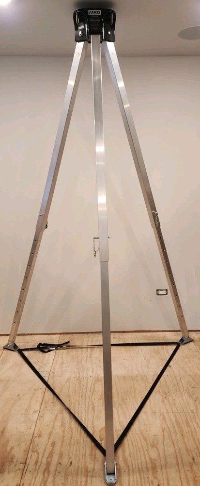 MSA 10102002 Aluminum Workman 8' Tripod