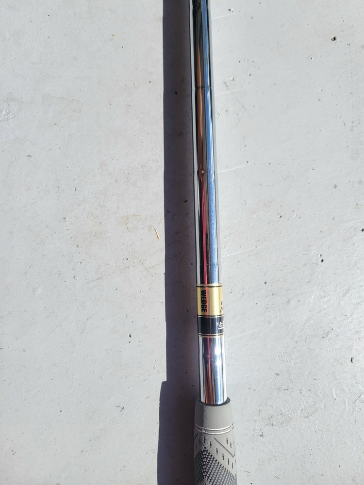 True Temper Dynamic Gold Wedge Shaft 33.5” with mint golf pride mccplus4 grip