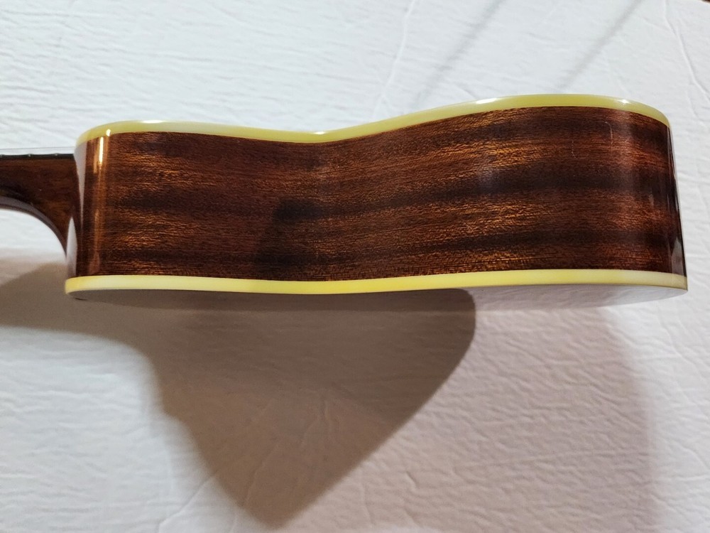 Solid Wood Ukulele Style 5