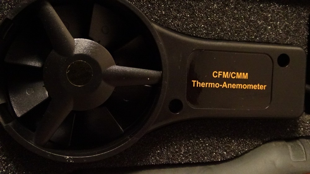 Pyle PMA90 Digital Anemometer / Thermometer
