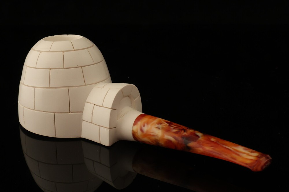 Igloo Block Meerschaum Pipe with custom case 13788