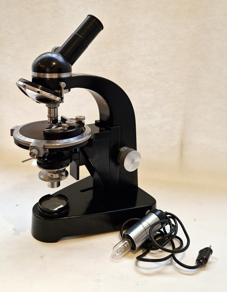 Leitz Laborlux polarizing microscope with incorporated light, 1950s'