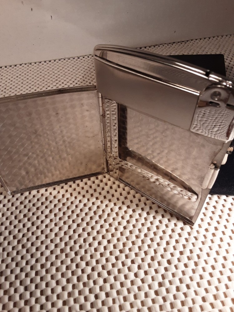 Vintage Ronson Escort lighter in case