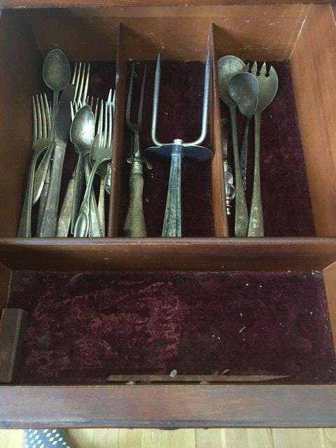 Drexel Georgian Style Mahogany Side Cabinet / Server
