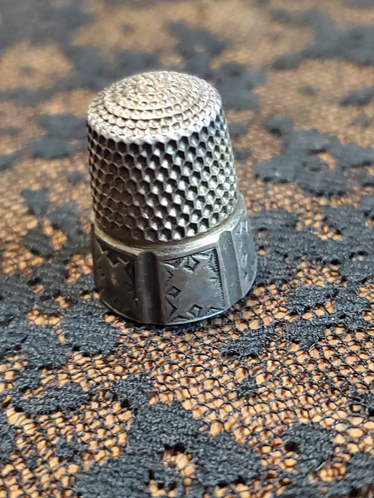 Antique Sterling Silver Thimble Vintage DD