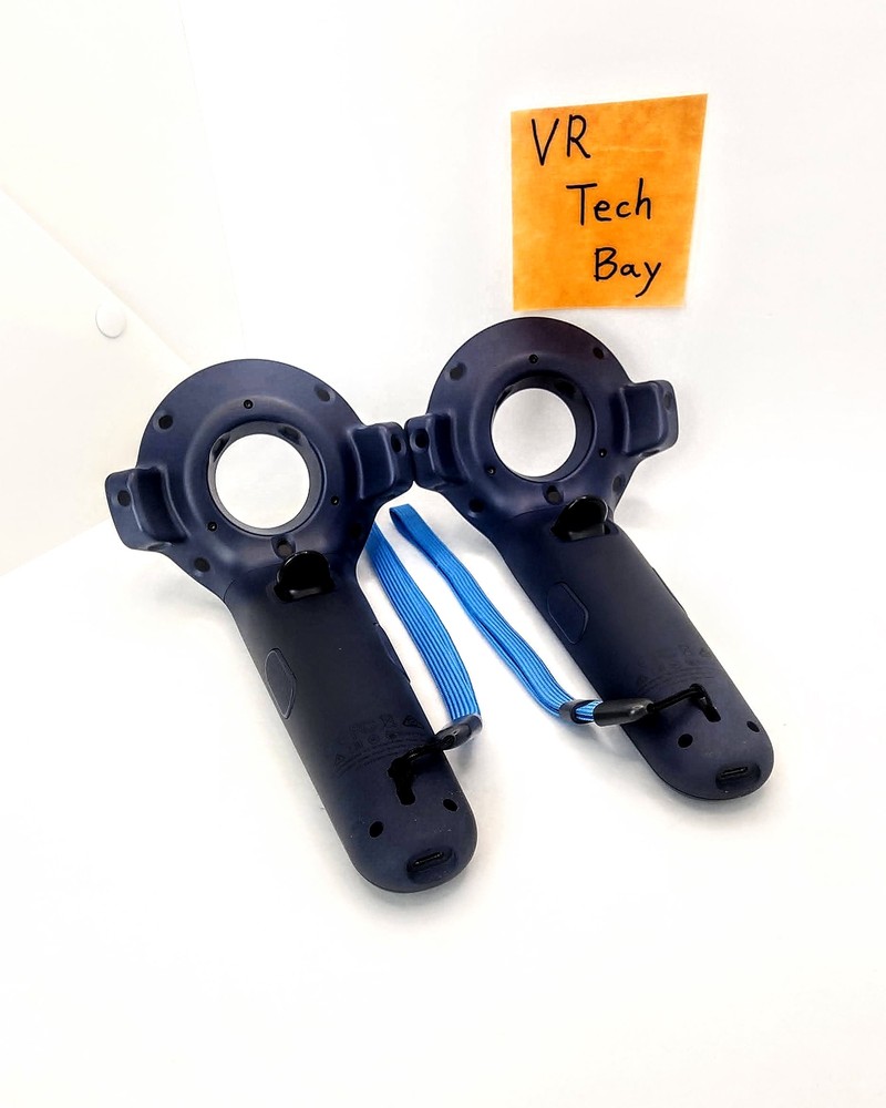 2 HTC Vive VR Controllers 2.0 (Pair)