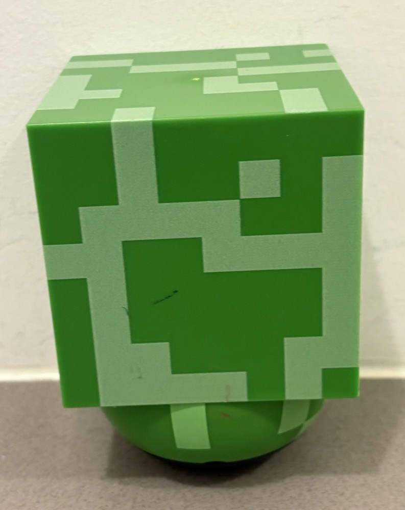 Mojang Minecraft Creeper Sway Night Light - Free Aus Post!