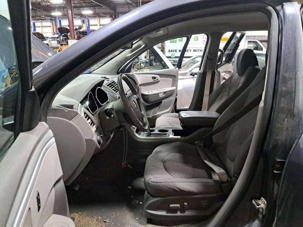 2010 Traverse Camera/Projector Sku#4324799