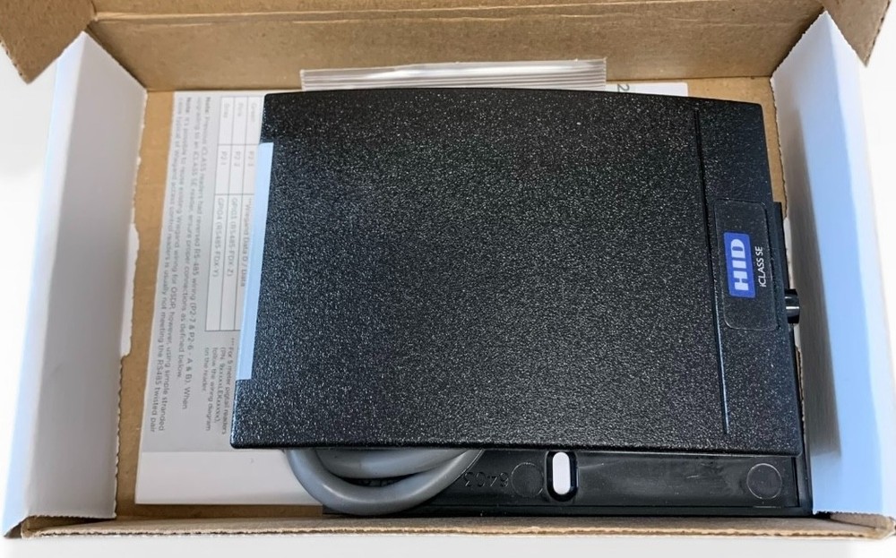 HID 920NTPNEK000FA iCLASS SE R40 Wall Switch Reader