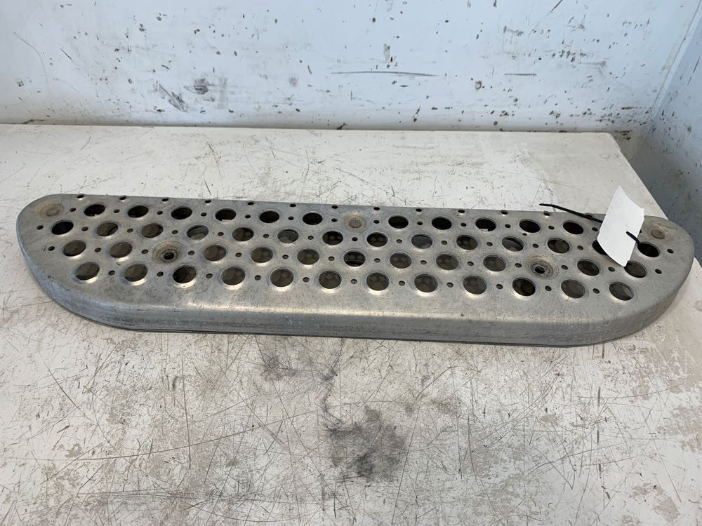 2002 Kenworth T2000 Step A771004 (723-10413)