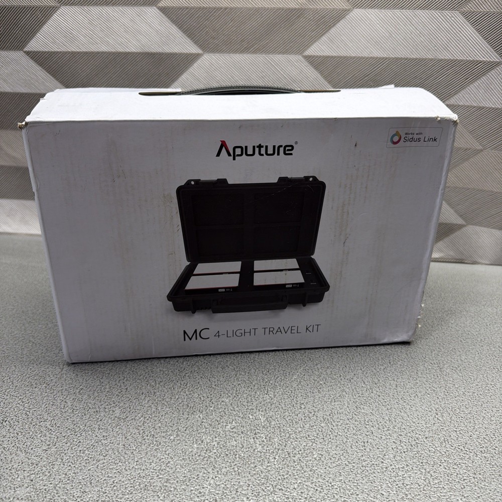 Aputure MC 4 Light Travel Kit ( NEW OTHER )