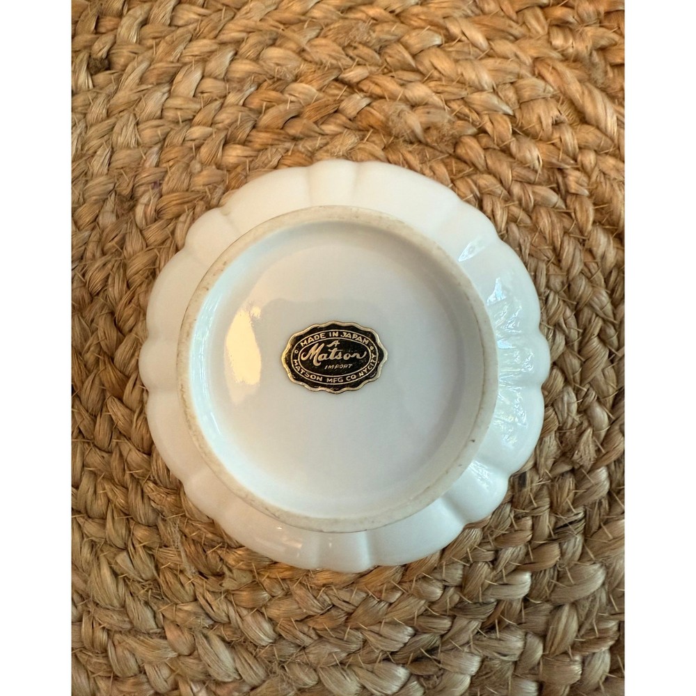 Vintage small white Matson (Japan) ceramic cachepot planter