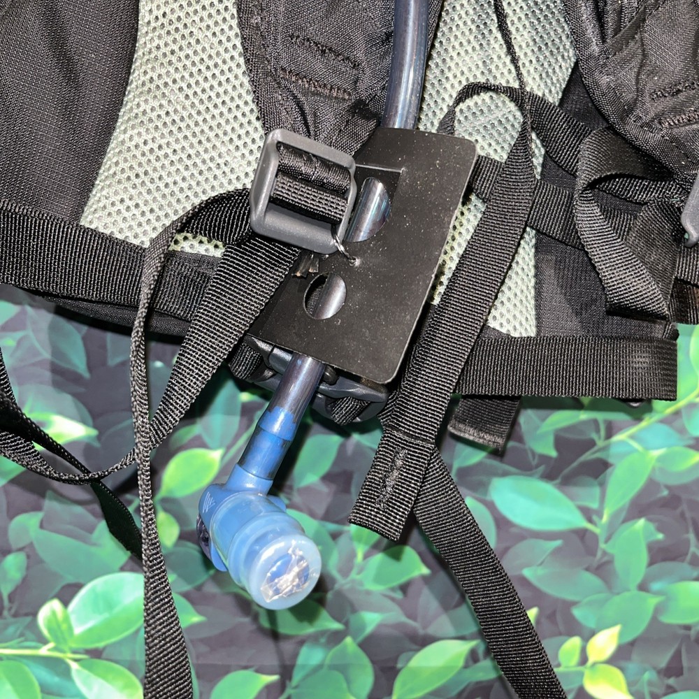 Gregory Black Pace 3 H2O Pack With defects