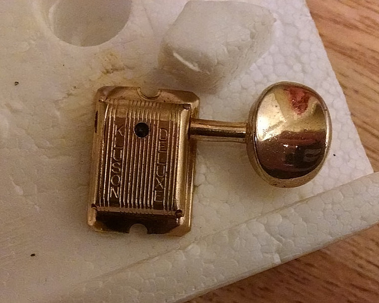 Pre CBS gold single Kluson tuner