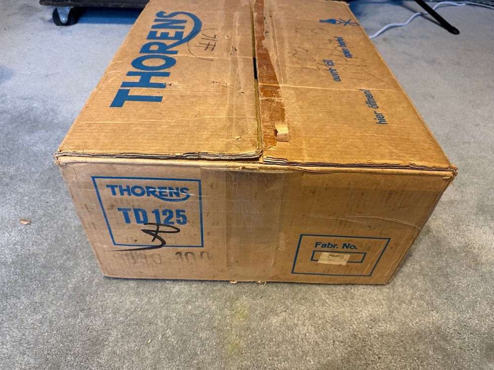 Thorens TD 125 Turntable, Original box, Nice!! Updated Ad