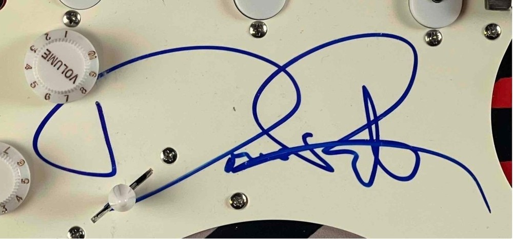 Van Halen: David Lee Roth Signed Guitar JSA Authentication