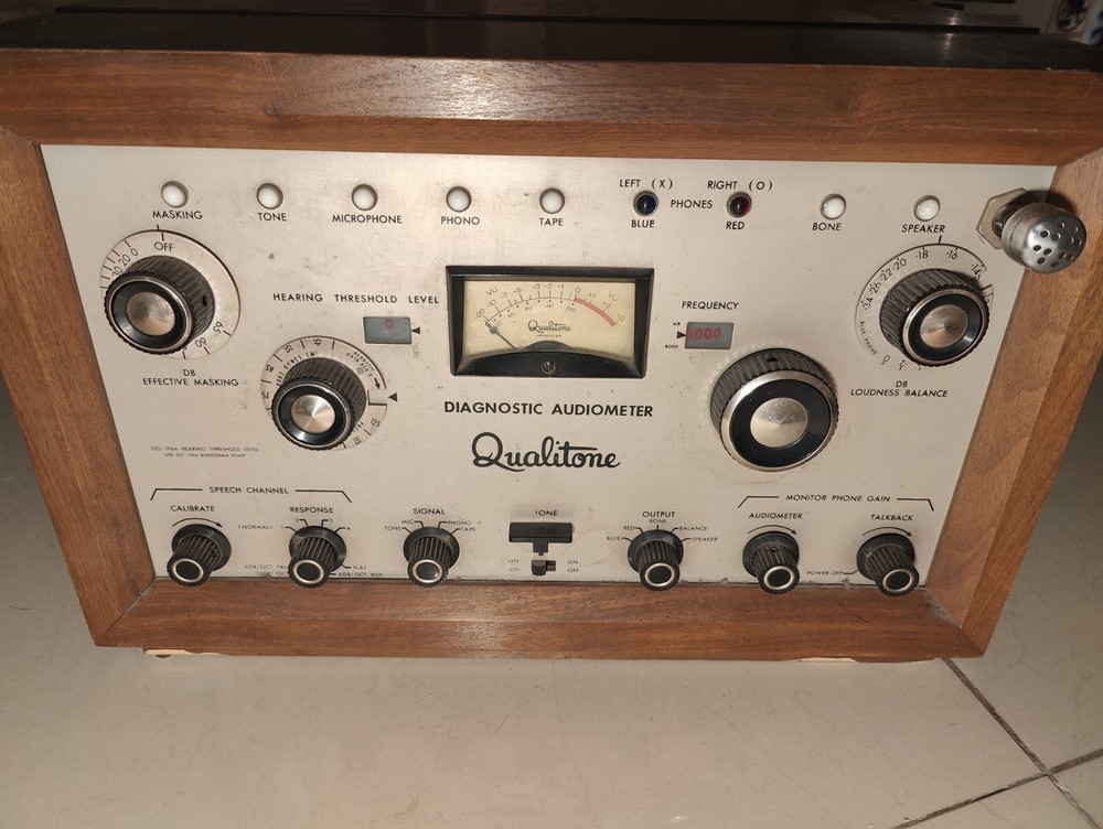 Qualitone Vintage Diagnostic Audiometer