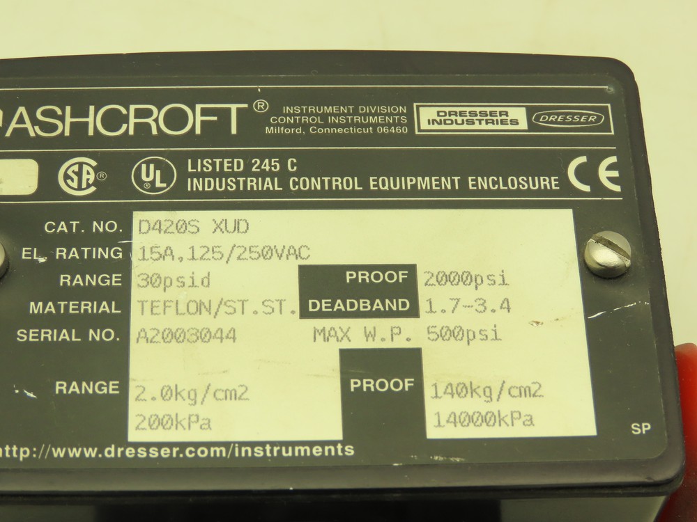 Ashcroft D420S XUD Pressure Switch 30 PSID 15A 125/250VAC